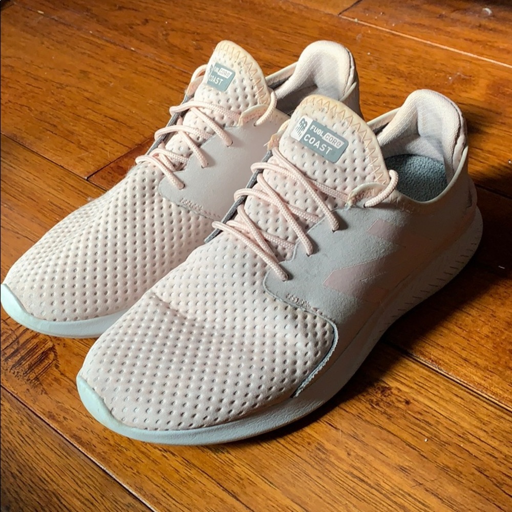 New Balance Fuel Core Coast